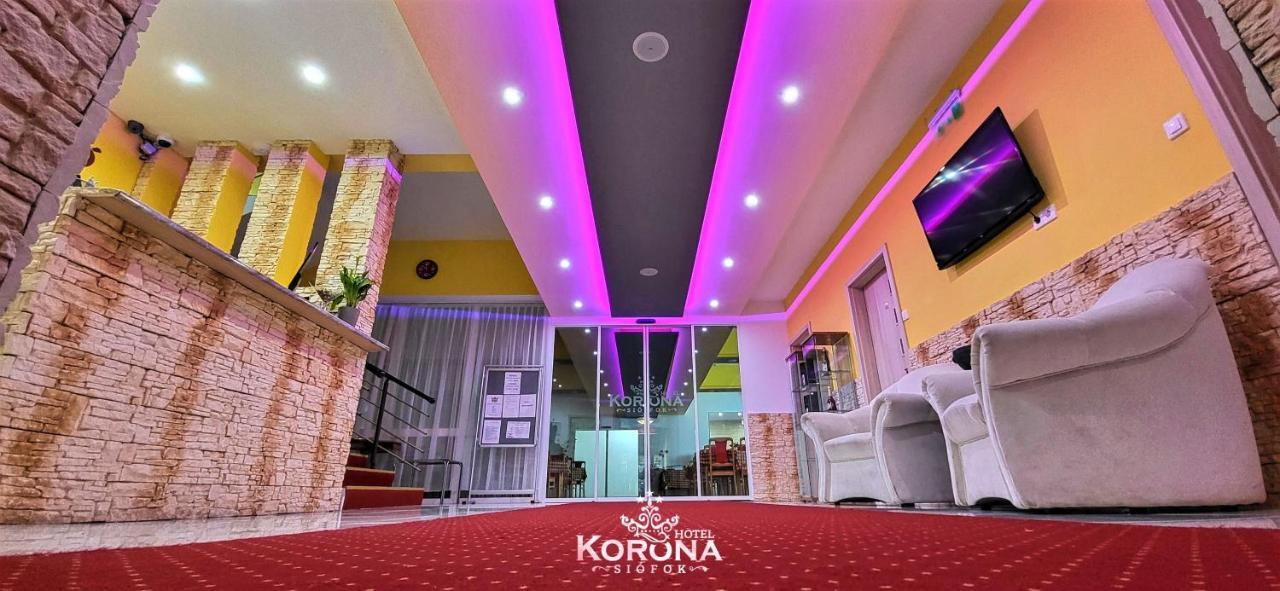 Hotel Korona Siofok Luaran gambar