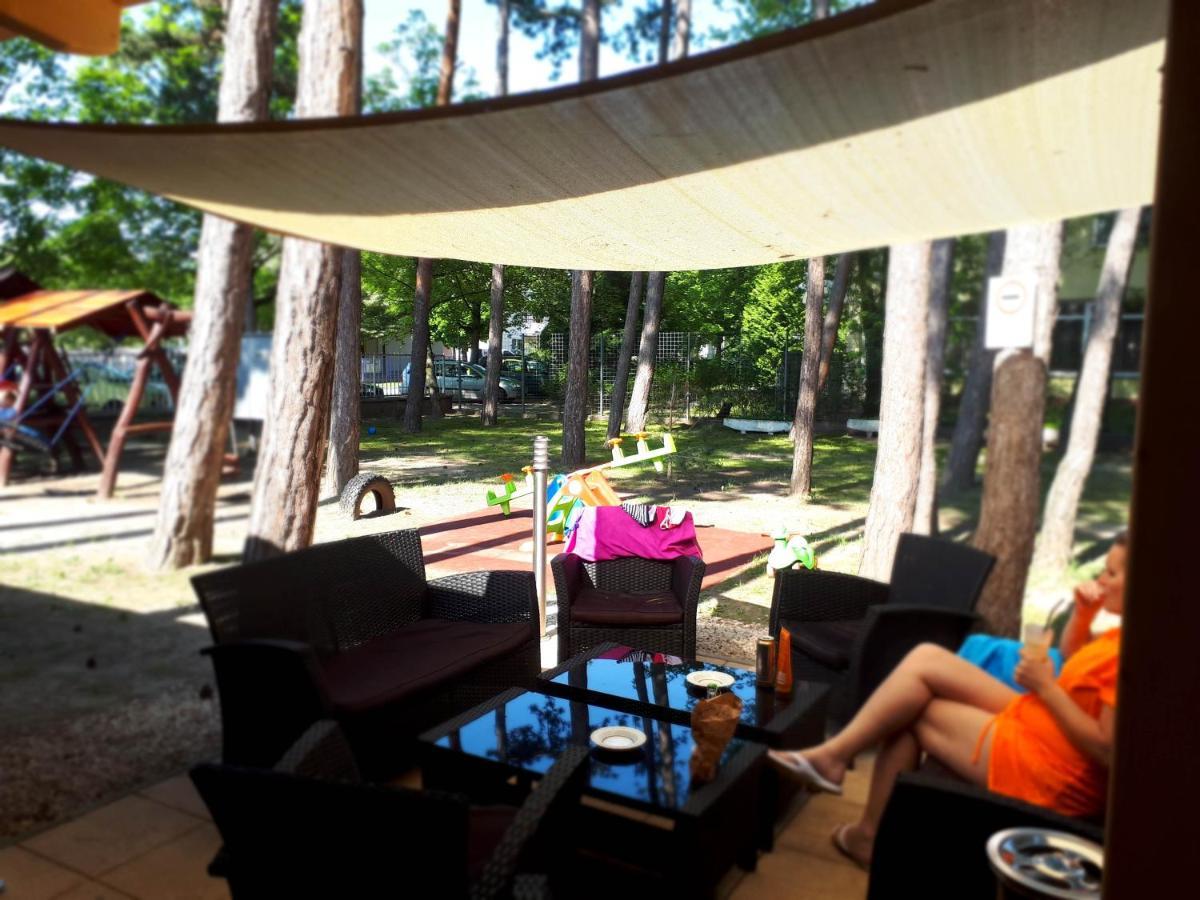 Hotel Korona Siofok Luaran gambar