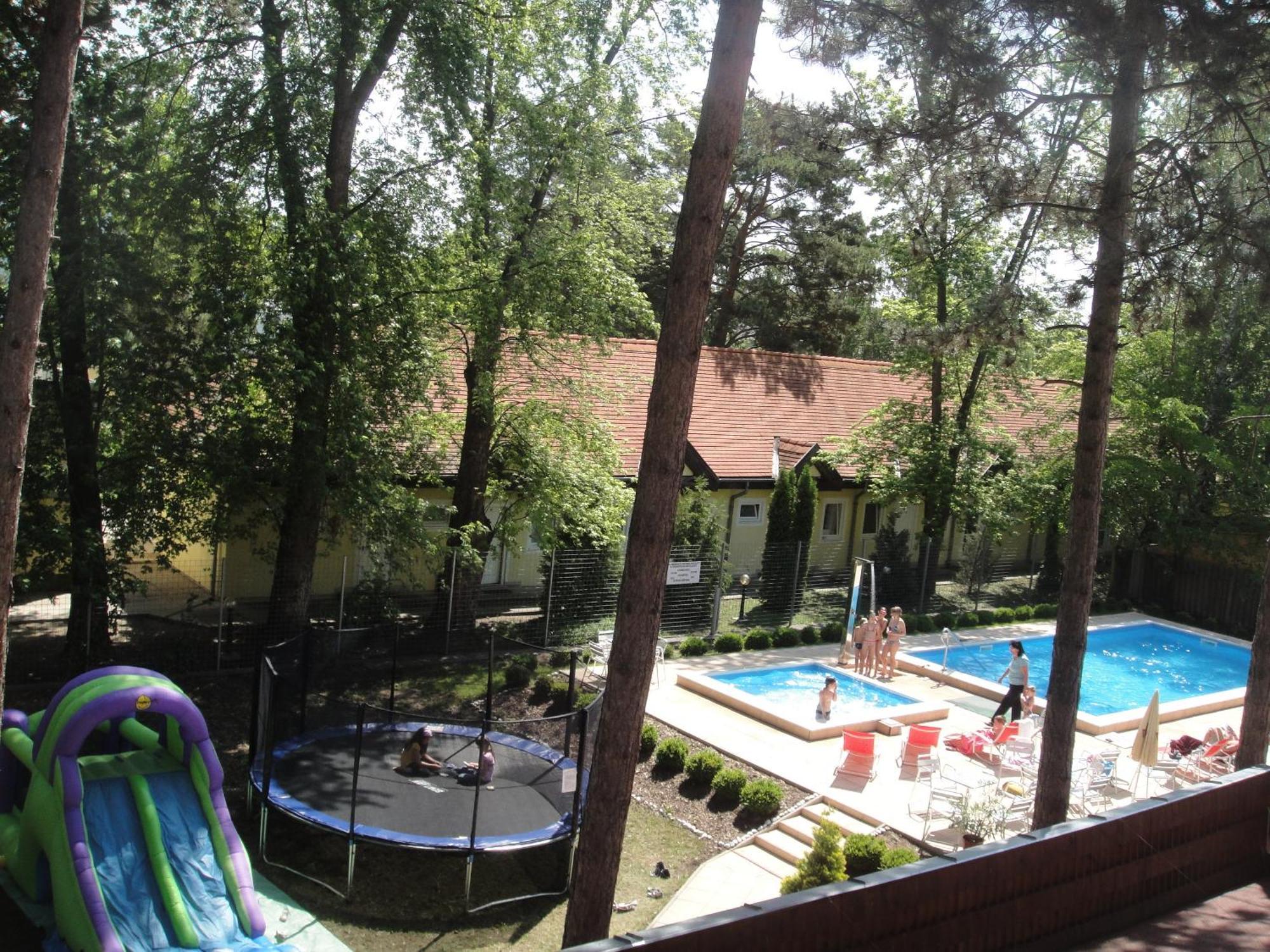Hotel Korona Siofok Luaran gambar
