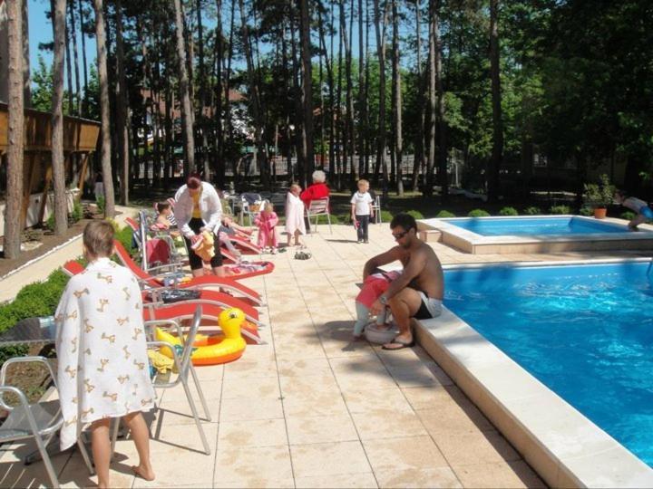 Hotel Korona Siofok Luaran gambar