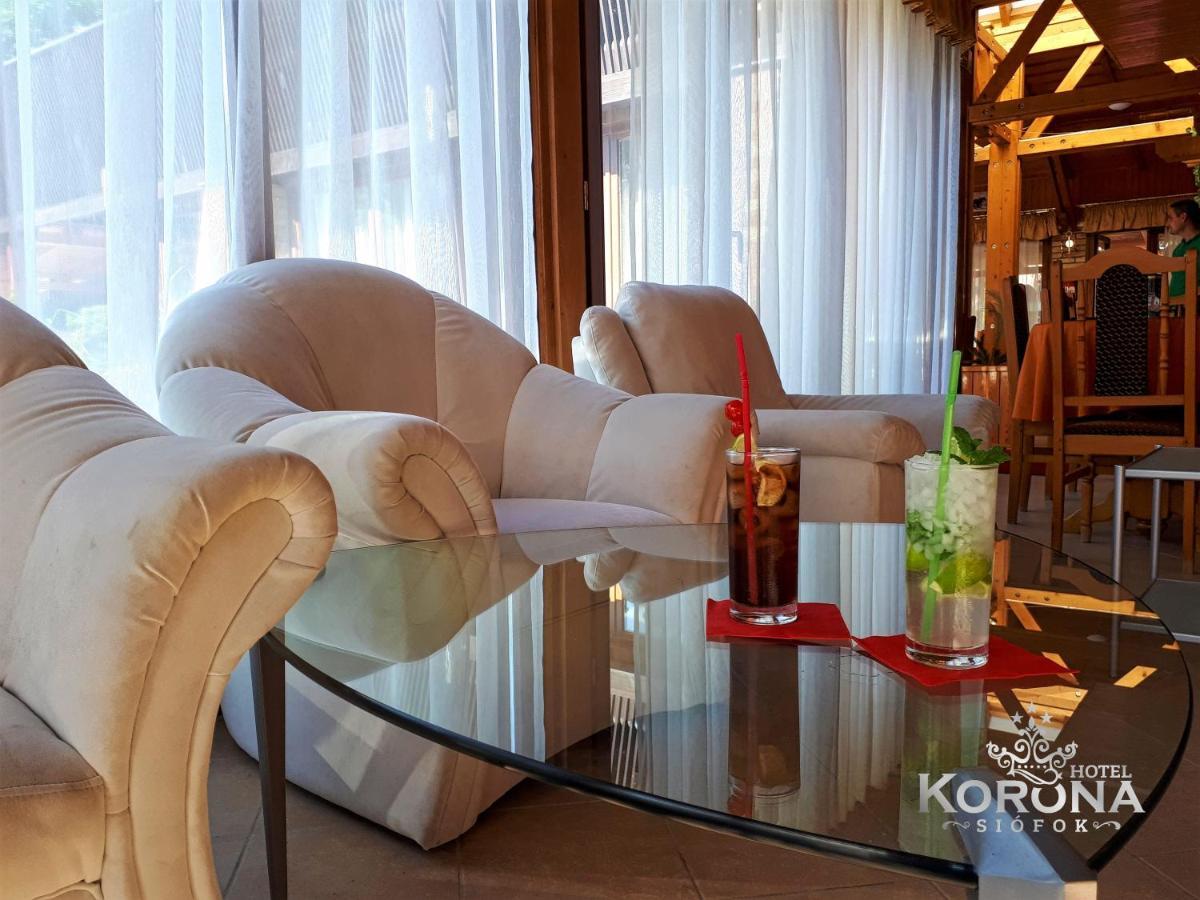 Hotel Korona Siofok Luaran gambar