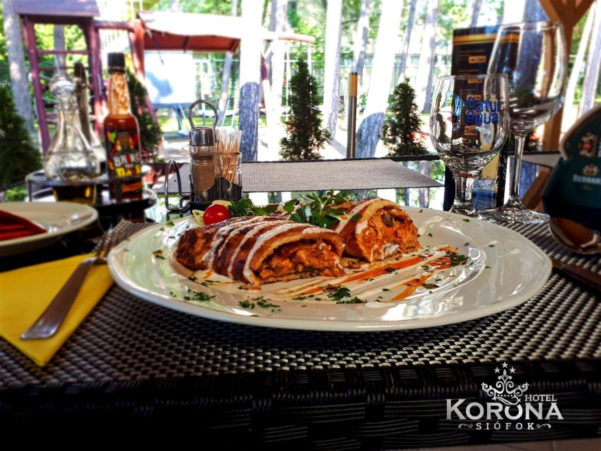 Hotel Korona Siofok Luaran gambar